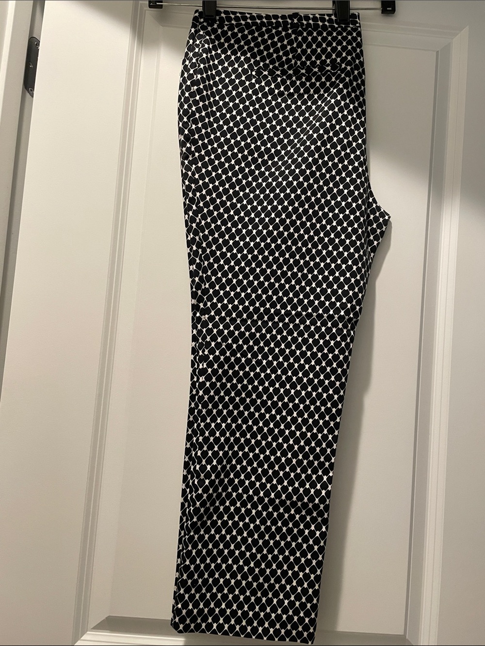 Worthington Slim Fit Pants Size 12P Black White Geometric Print Stretchy Preppy